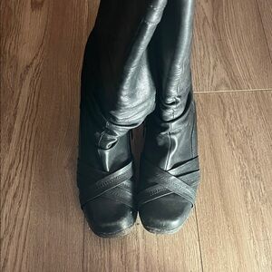 Elegant Black Blondo Women's Boots
